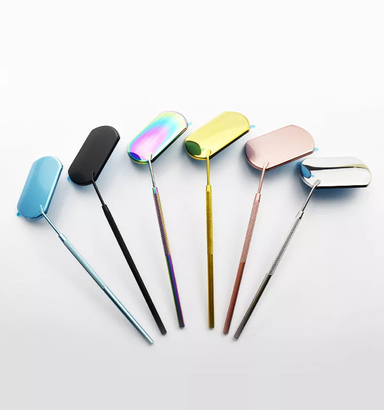 Logotip Lash Mirror po meri